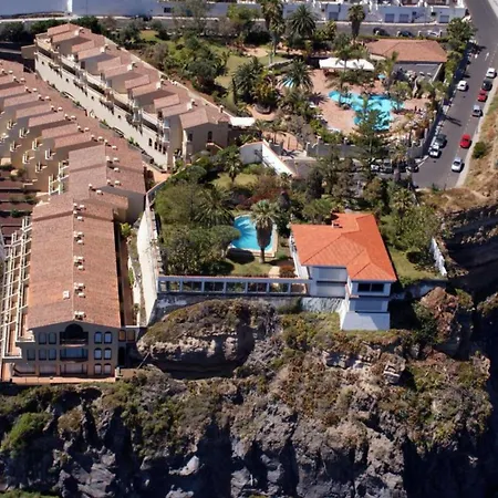 Apartamento En Acantilado Con Terraza Y Vistas Inolvidables Al Mar