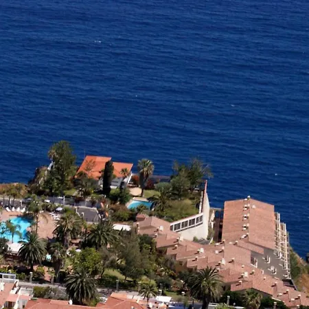 Aparthotel Comodo Con Terraza Y Vistas Al Mar 3*